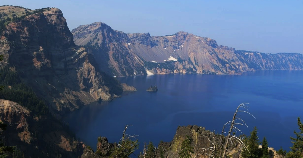 Sunny day at Crater Lake National Park in OR