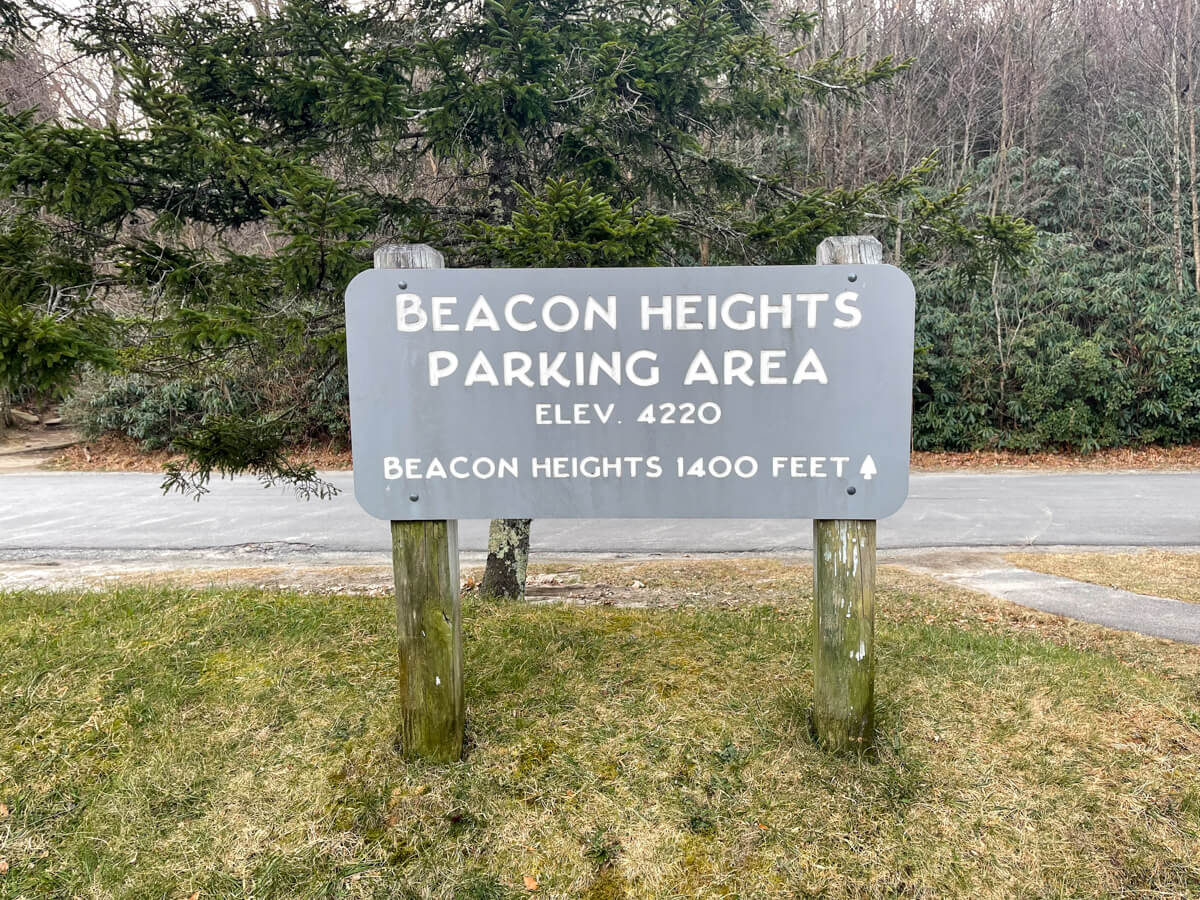 Beacon Heights parking area sign