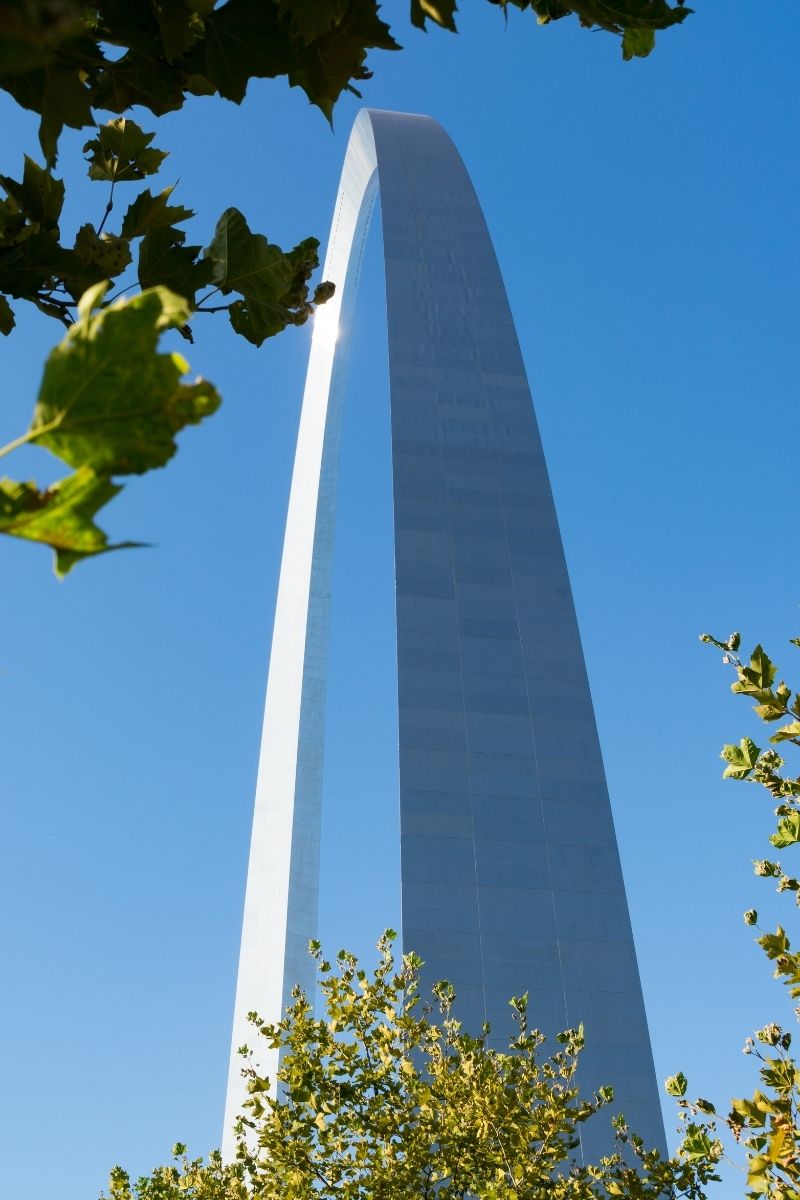 Looking up at Gateway Arch in St Louis, MO