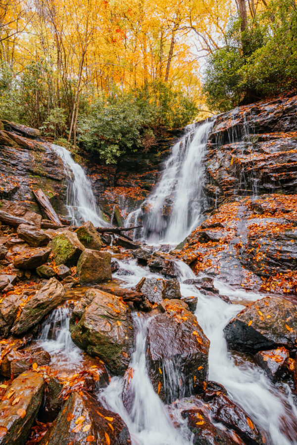 25 Stunning Waterfalls in North Carolina - Madelyne on the Move